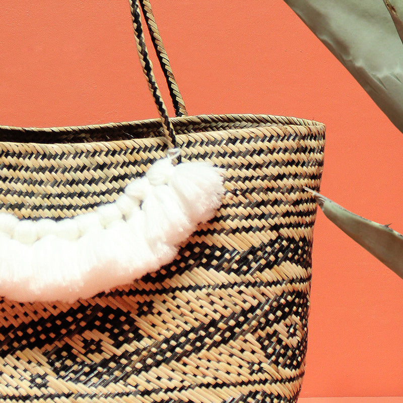 Borneo Medio Straw Tote Bag - Sac à main avec glands romains blancs